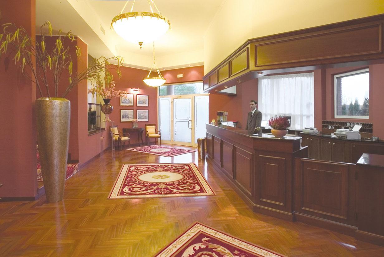 Hotel Maxim Песк'єра-Борромео Екстер'єр фото